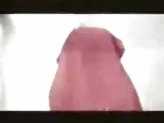 נעמי מקבלת את פורנו סרטי סקס חינם מתנת הצטיינות של אבא