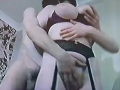 חם, שמן ורטוב סרטים סקס חינם חזה גדול בסאונה