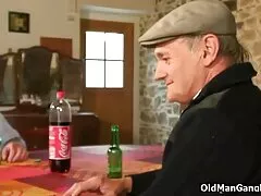 פייג' אוהבת אנאל סרטי סקס צפיה ישירה